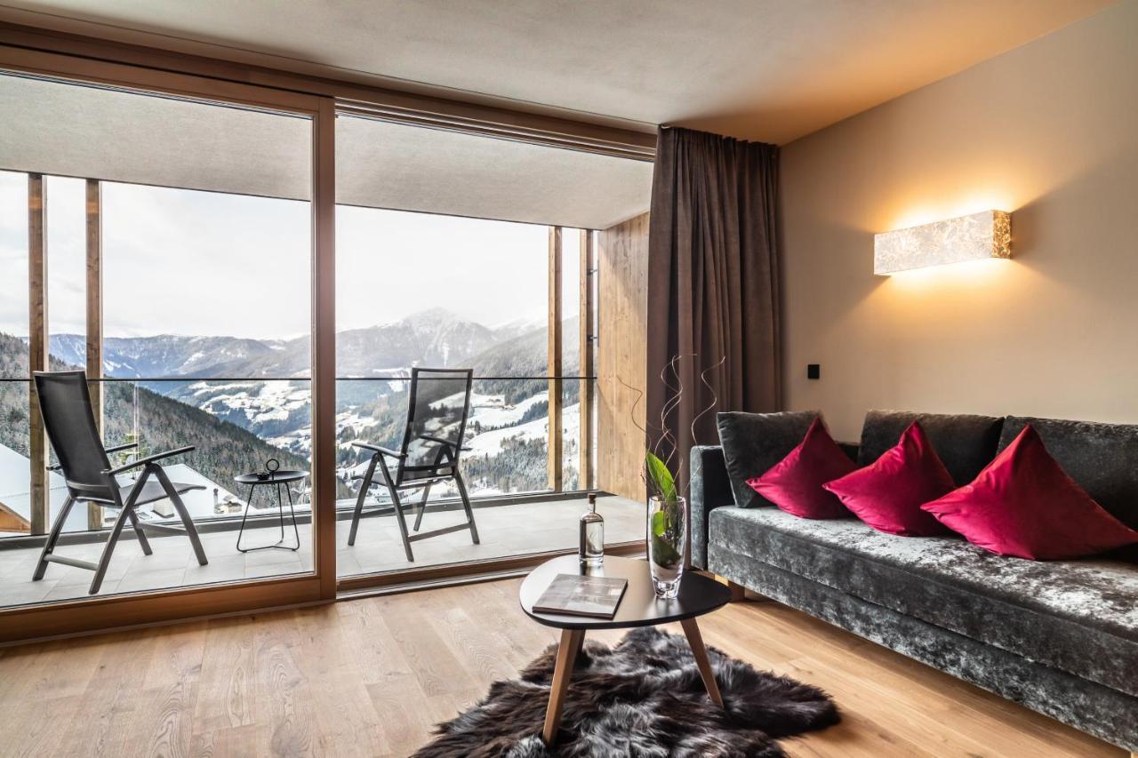 Sarentino Boutique Hotel Kircher מראה חיצוני תמונה